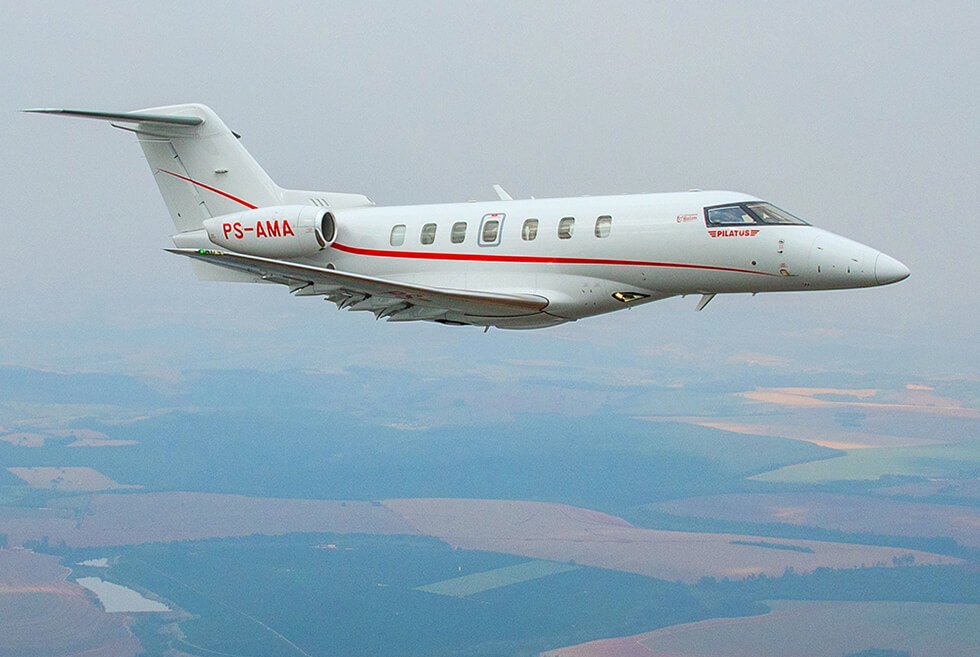 Avião PS-AMA em visão de pleno vôo da Frota de Aviões da Amaro Aviation, empresa de aviação executiva.
